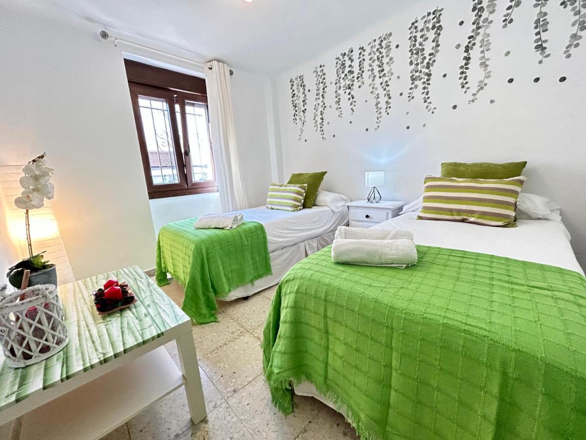 Cozy Town House With Terrace And Free Wifi Villa Ronda Ngoại thất bức ảnh