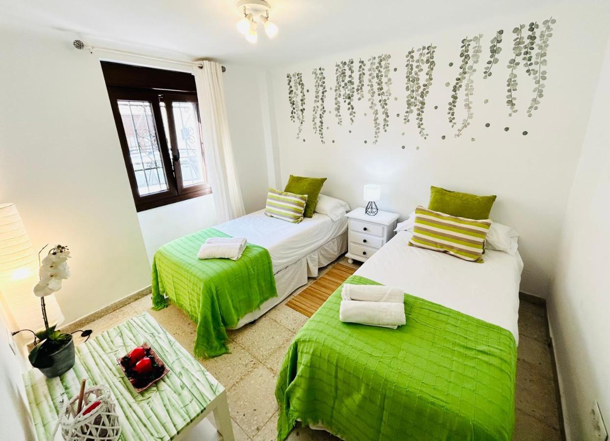 Cozy Town House With Terrace And Free Wifi Villa Ronda Ngoại thất bức ảnh